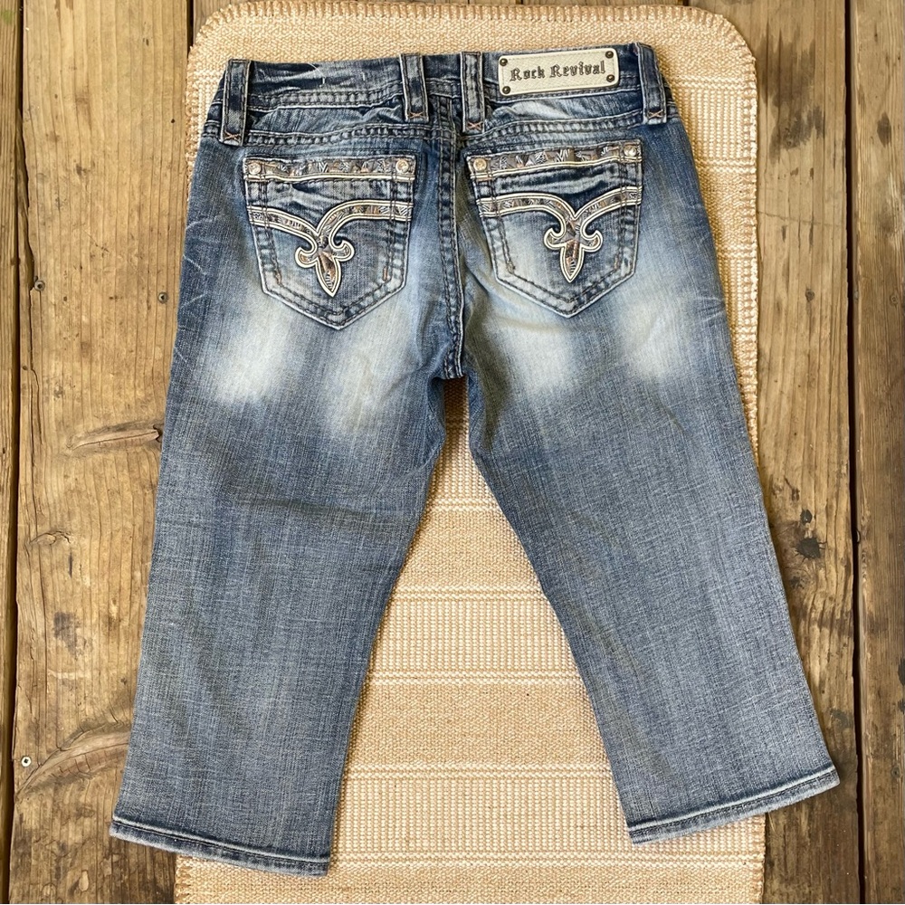 Rock Revival Distressed Blue Jean Denim Bermuda Shorts Sz 27 Embroidered Pockets